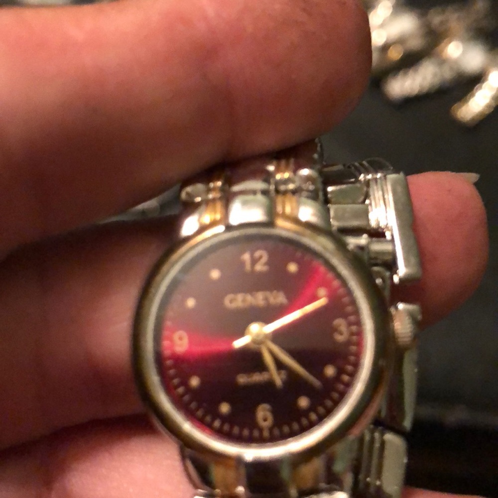 Watch - Picture 3 of 4
